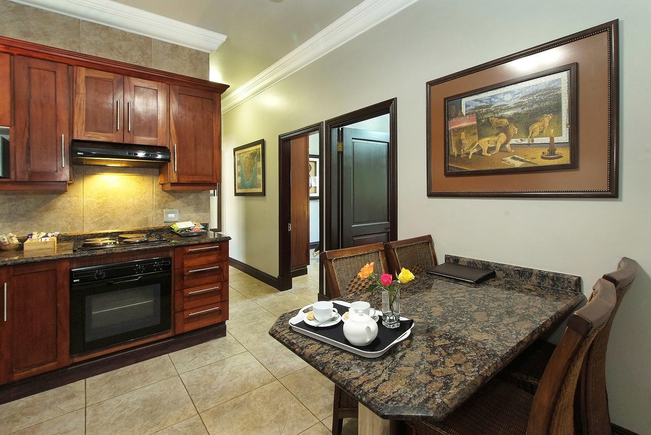 Ushaka Manor Guest House 德班 外观 照片